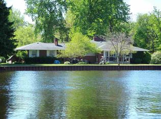 3911 Kawkawlin River Dr, Bay City, MI 48706