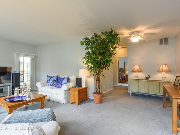 5th image of 605 W Parkside Dr