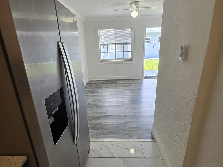 5511 SW 20th St #2 — Photo 10