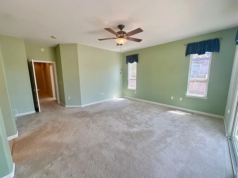 2653 Traditions Loop — Photo 24