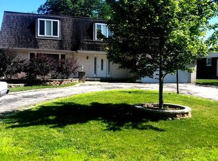 7331 W Ishnala Dr, Palos Heights, IL 60463