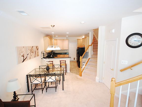 3rd image of 7184 Little Thames Dr