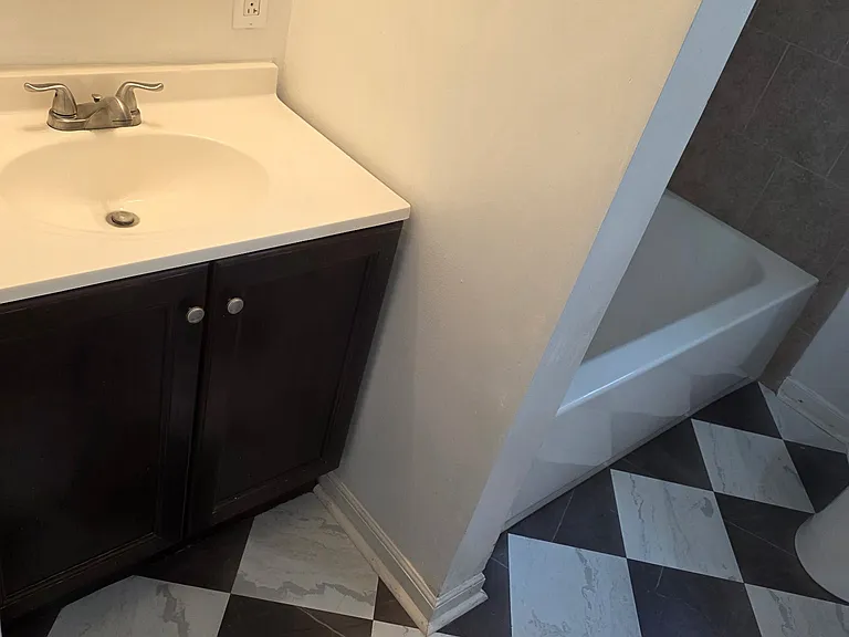 236 Madison Blvd #B — Photo 5