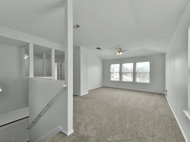210 Hallie Pass — Photo 20