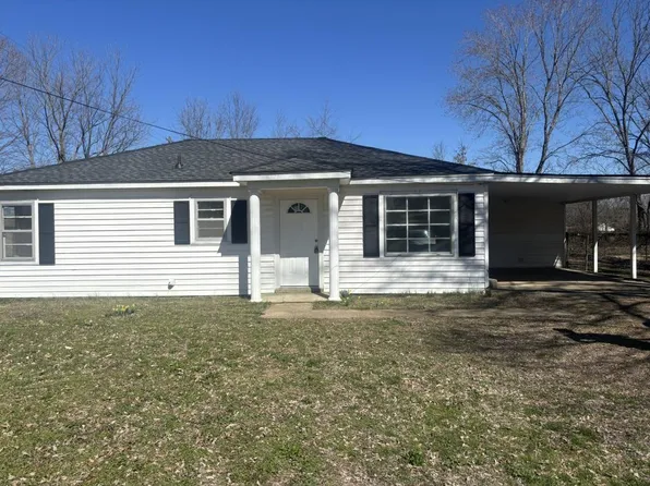 1082 Dell St, Milan, TN 38358