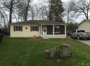 3057 Torrey Beach Dr, Fenton, MI 48430