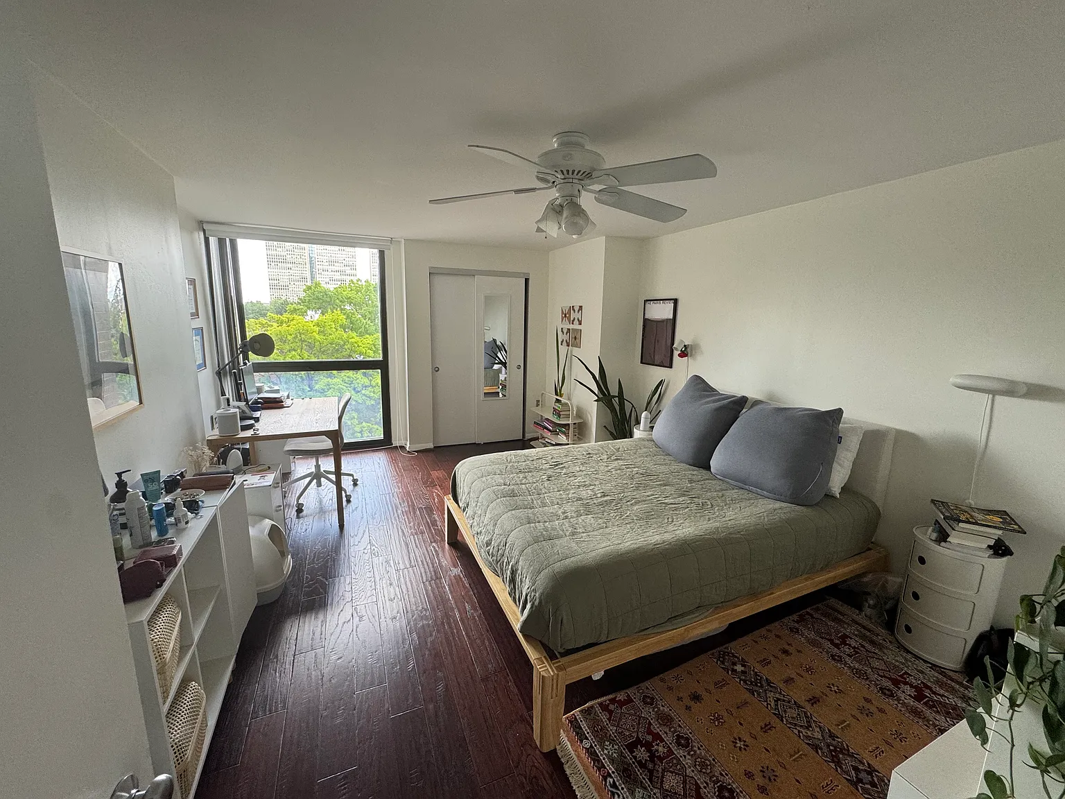 233 S 6th St — Photo 3