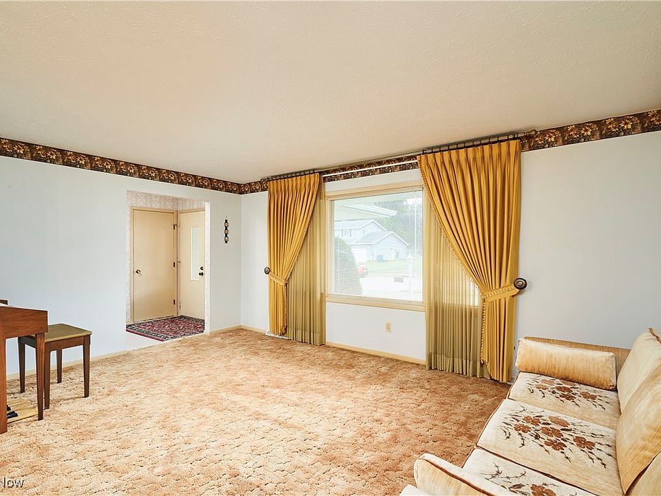 2611 Dorset Dr, Seven Hills, OH 44131 | Zillow