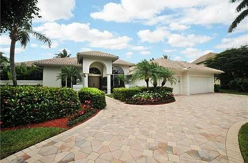 Home For Sale In Broken Sound