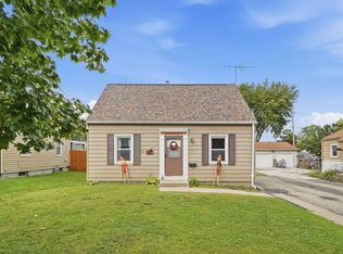 4130 Oxford St, Des Moines, IA 50313