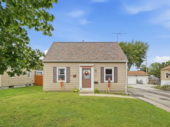4130 Oxford St, Des Moines, IA 50313