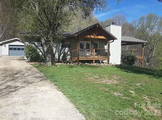 200 Atari Rd #8, Waynesville, NC 28786