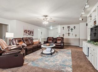 601 Rogers St, Normangee, TX 77871