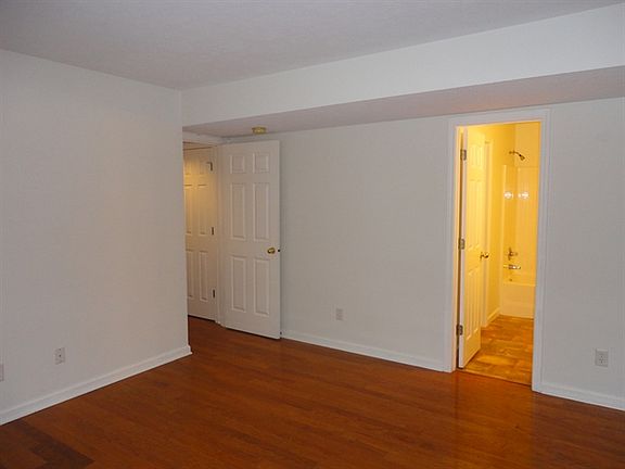 5th image of 6018 Morning Dove Dr