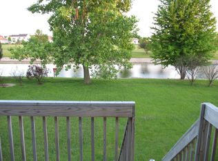 1475 Comanche Dr, Bolingbrook, IL 60490