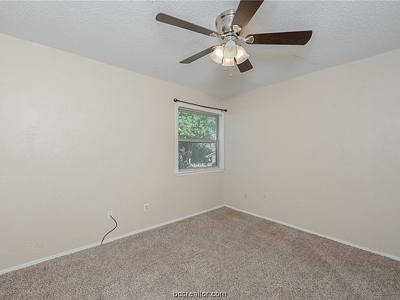 5th image of 4409 Carter Creek Pkwy APT 7