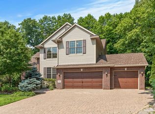 7469 Kimberly Ct N, Maple Grove, MN 55311