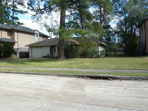 4th image of 1514 Glourie Dr