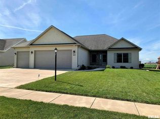 1816 Jadens Way, Washington, IL 61571