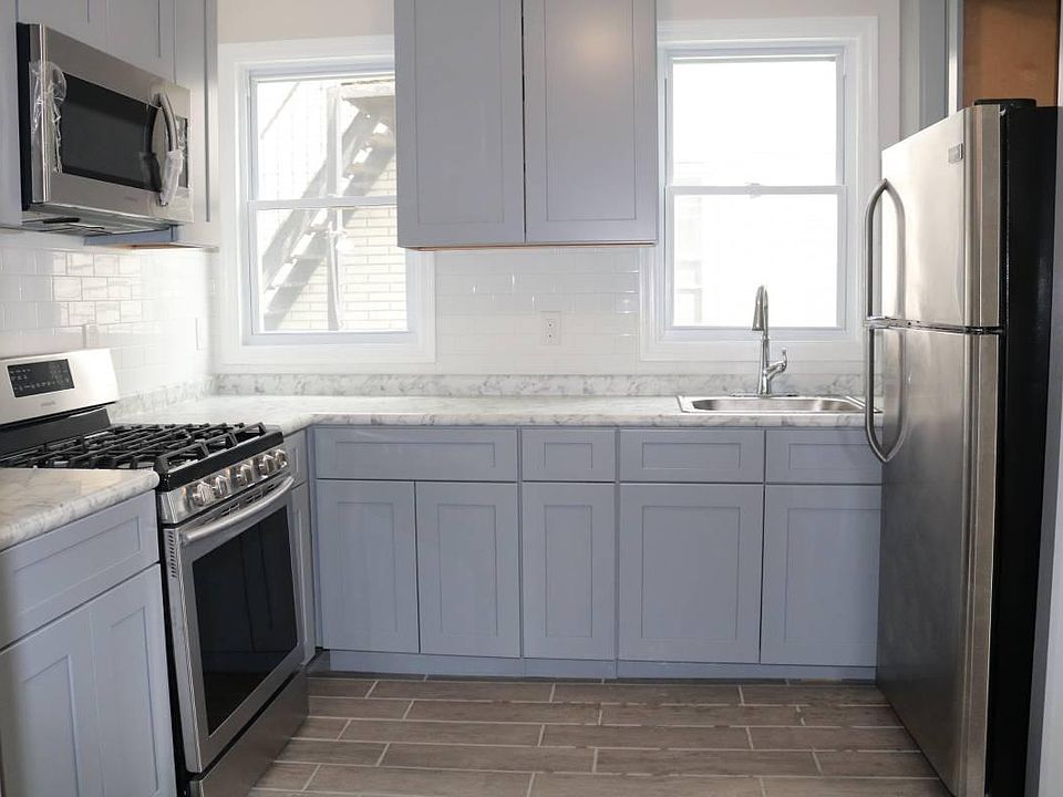 1st image of 148 Vineyard Ave