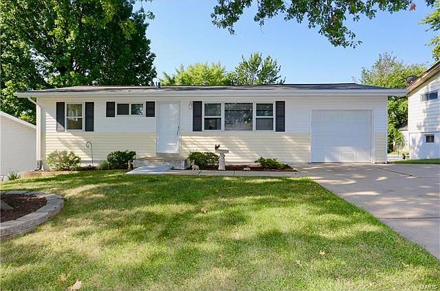 1st image of 330 Martigney Dr