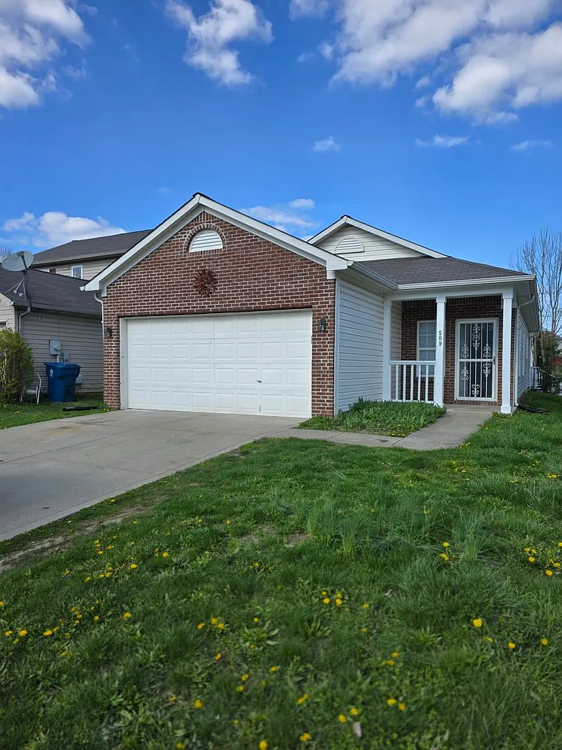 Westside Beautiful Updated 3 Bedroom Home near Raceway Rd and E County Rd 100 S — Photo 1