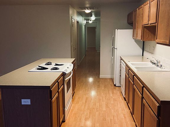 2nd image of 226 E Augusta Ave #1