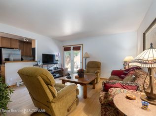 808 Powderhorn Ln APT D, Jackson, WY 83001