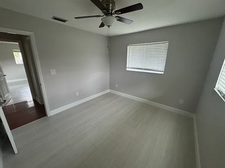27617 Suffridge Dr — Photo 8