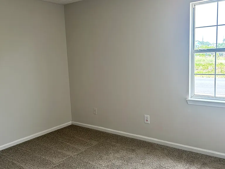 6401 Sunset Ave — Photo 4