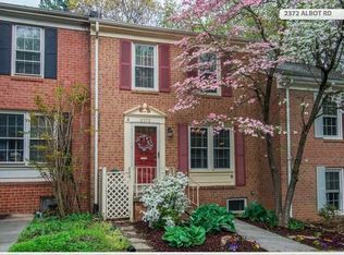 2372 Albot Rd, Reston, VA 20191