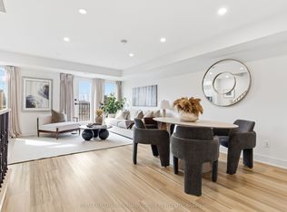 118 Finch Ave W #8, Toronto, ON M2N7G2