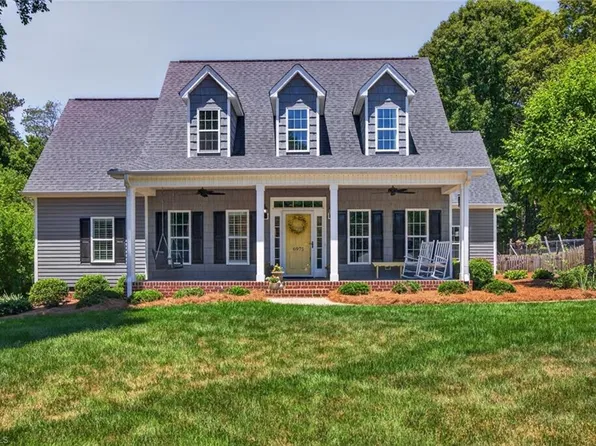 6975 Kenbridge Dr, Clemmons, NC 27012