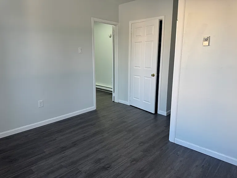 6704 Martins Mill Rd — Photo 8