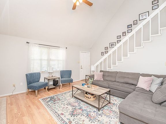 5th image of 331 Greenwich Dr