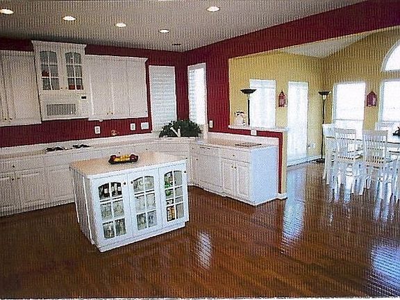 5th image of 5736 Meyer Ave