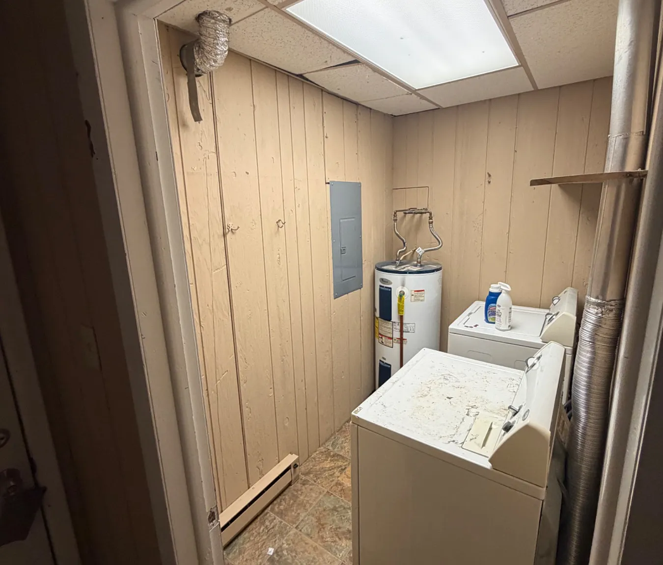 2 bed, 900 sqft, $1,200 — Photo 3
