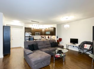 13321 102a Ave #322, Surrey, BC V3T1P6