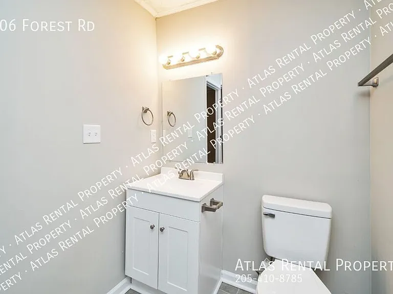 406 Forest Rd — Photo 15