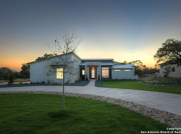 2nd image of 34761 CASITA CREEK LN