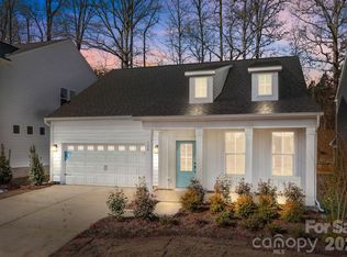 124 Canary Ln, Mooresville, NC 28115