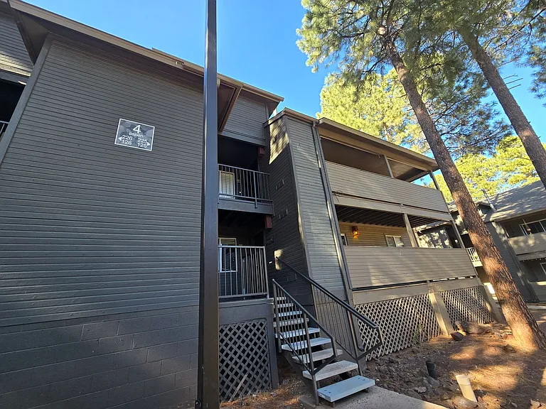 1385 W University Ave #4-125 — Photo 1