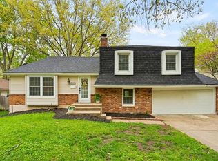 9851 Connell Dr, Overland Park, KS 66212
