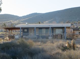 9557 Bella Vista Rd, Apple Valley, CA 92308