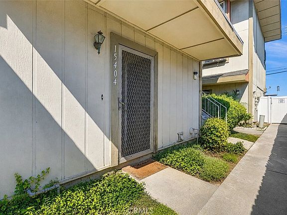 2nd image of 15404 Jackson St #9
