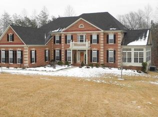 15654 Aquila Ct, Waldorf, MD 20601