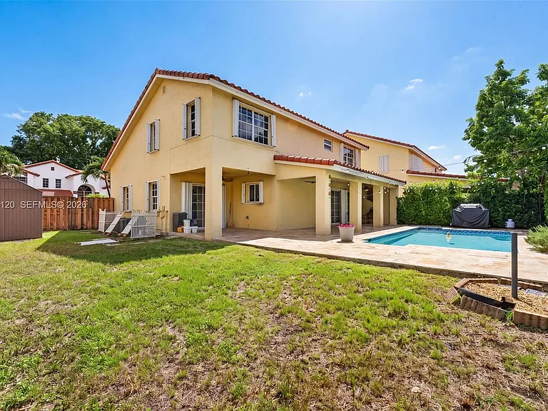 15602 SW 109th Ter — Photo 15