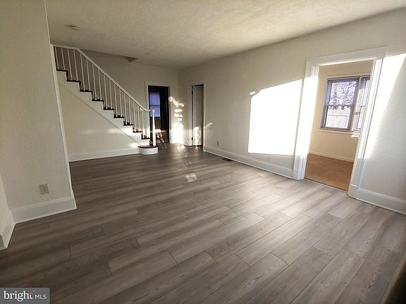 3rd image of 8 Georgia Ave NW