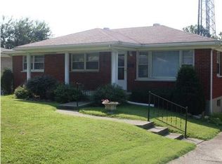 2320 Embassy Ln, Louisville, KY 40216