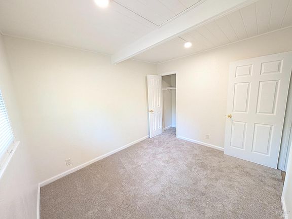 5th image of 820 Fulton Avenue